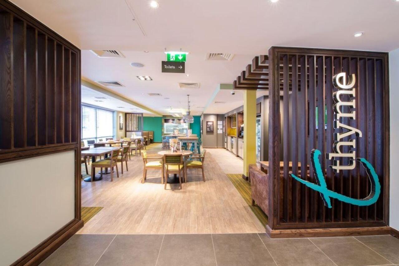 Premier Inn Hitchin Town Centre Экстерьер фото